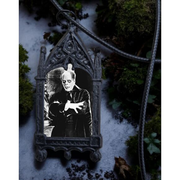 Phantom of the Opera Pendant - Horror Movie Monster Memorabilia Gothic Necklace - Picture 3 of 3